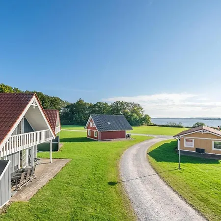 Lovely In With Wifi Holiday home *